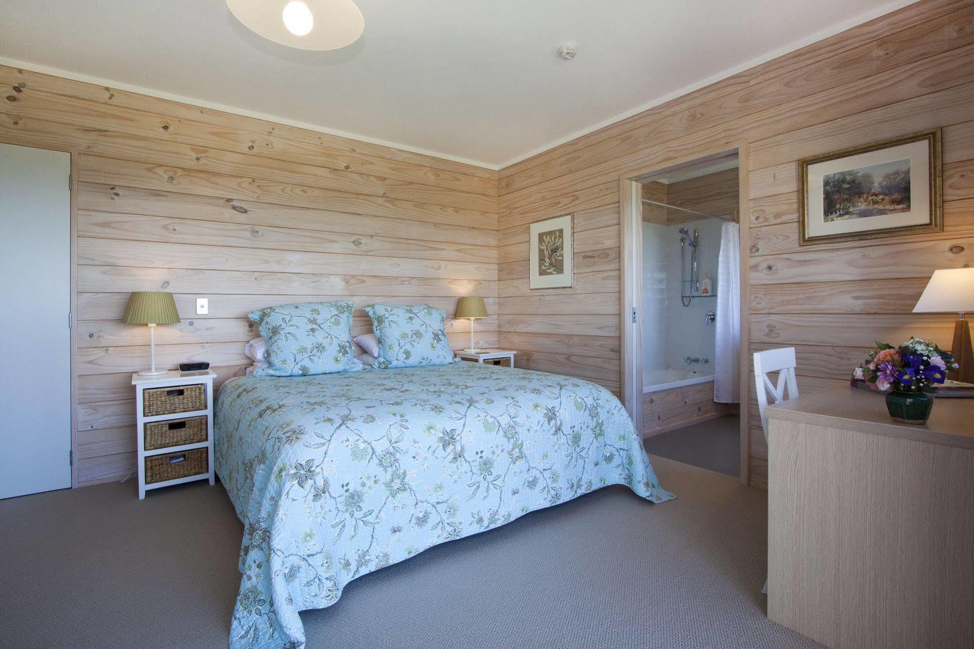 Kaimai Country Lodge Katikati Exteriör bild
