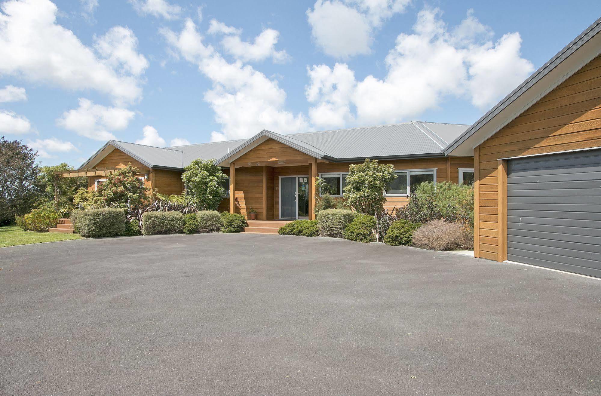 Kaimai Country Lodge Katikati Exteriör bild